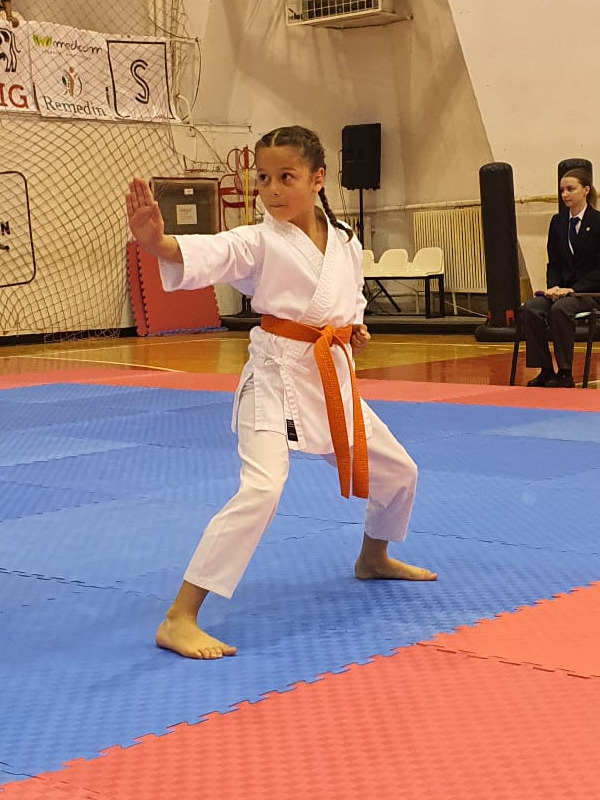 Raspocheanu Ioana Ilinca –primii pași spre performanță și un podium promițător la Cupa Karate Tigers.